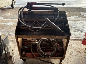 lot 19 image: Porta Power on rolling Cart
