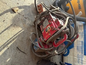 lot 20 image: Big Heavy 110 Cable Winch