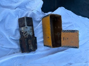 lot 105 image: 2 NPT tap