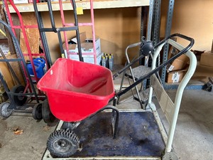 lot 120 image: Yard Spreader