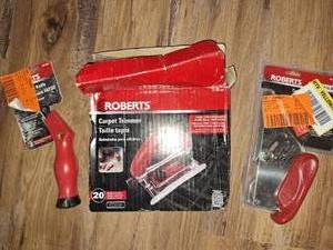 lot 52 image: Carpet cutters