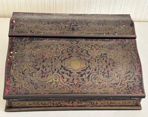 lot 10 image: Antique 19th Century Napoleon French Boulle Lap Writing Desk With Key