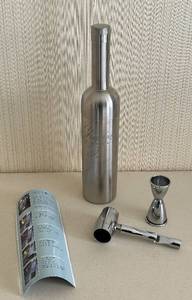 lot 24 image: Chopin Vodka Martini Shaker Gift Set - 24 oz Brushed Stainless Steel