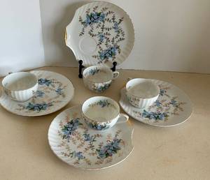 lot 38 image: Vintage 50s YAKIMA Japanese Porcelain Forget-Me Not Snack Plate & Teacup Set with Blue Floral & Gold Vine Motif