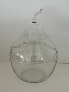 lot 52 image: Vintage Large glass Pear Shaped Terrarium or container