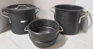 lot 116 image: Calphalon Commercial Aluminum 8-Quart Stock Pots wLid & Strainer