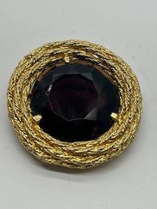 lot 135 image: Ledi 1961Garnet Paste Gold Rope Edged Brooch 2 14