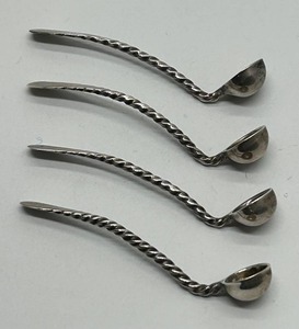 lot 147 image: Sterling Silver Salt Spoons - Mexico (Lot of 4)