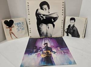lot 154 image: 3 Prince Vinyl Records - Parade, Purple Rain & Sign o the Times