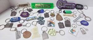 lot 161 image: Vintage Keychains (Lot of 30)