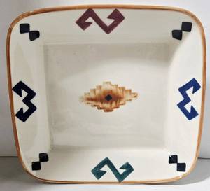 lot 177 image: Hartstone Pottery Ceramic Platter - Geometric Native Aztec Pattern
