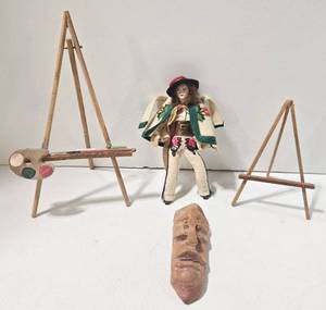 lot 198 image: Miniature Wood Art Easels (2) & Polish Souvenir Doll & Hand-Carved Wood Face Collectibles