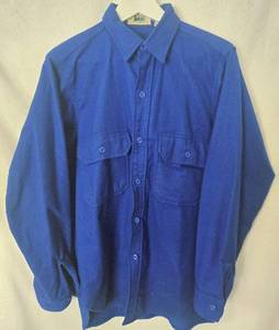 lot 216 image: Vintage REI Chamois Blue Shirt - Mens Medium