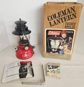 lot 221 image: Vintage KampLite Lantern - Coleman Replacement Globe