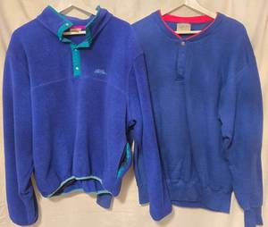 lot 222 image: Vintage LL Bean Pullover Fleece & Vintage LL Bean Sweatshirt Russell Athletic Henley - Mens Medium