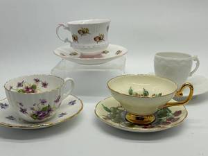 lot 288 image: 4 Sets Vintage Tea Cups & Saucers - Floral, Fruit & Sweet Violet Patterns