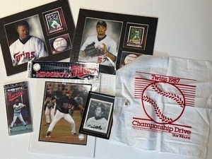 lot 293 image: Minnesota Twins Memorabilia Lot Including Rod Carew signature Print & 1987 Championship Drive Banner
