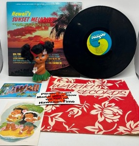 Tempo Waikiki Hawaii Sunset Melodies Vinyl LPs, Retro Souvenir Doll & Postcards