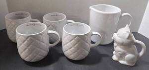 4 Caribou Coffee White Lattice Mugs, Cat Creamer & White Pitcher