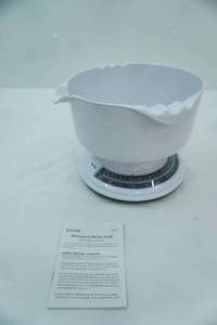 lot 3 image: Taylor Mechanical Kitchen Scale , New