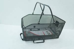 lot 6 image: Axiom Market Basket, new