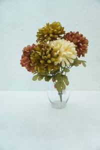 lot 73 image: Clear Glass Vase and Artificial Flower Arrangement