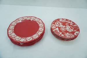 lot 75 image: Pioneer Woman Stoneware Plates (larger) and smaller matching plates (other brand)