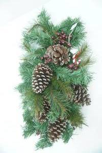 lot 140 image: Pine Cones Swag