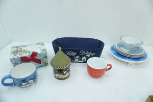 lot 156 image: Santa Claus Decorative Birdhouse, Organizing Basket, Gift Box, Large Mugs
