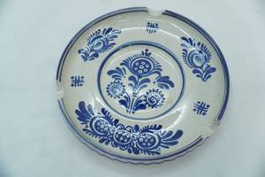 lot 167 image: Hand-Turned, Hand-Painted MCM German Studio Pottery Wall Plate (Wilhelm Kagel)