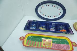 lot 180 image: 2 ceramic rectangular serving platters, 1 hard poly patriotic platter