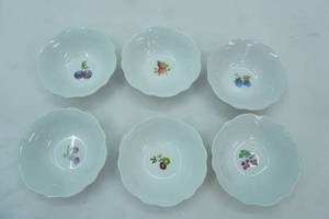 lot 202 image: Cordon Bleu BIA Porcelain Fruit Bowl Set with Plate