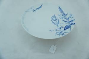 lot 221 image: Ladelle Repose Pedestal Cake Stand