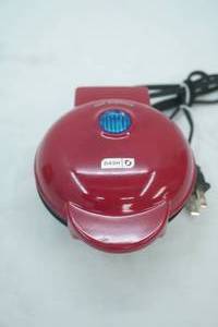 lot 243 image: Mini Waffle Iron. Dash Brand