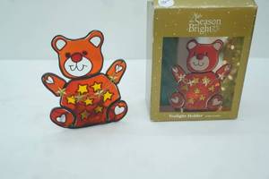 lot 320 image: Vintage Stained Glass Teddy Bear Tea Light Holder.