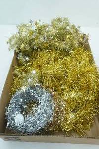 lot 327 image: Gold garland, silver and gold wire string of stars