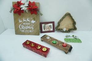 lot 333 image: Christmas Decor, LED Tea Lights, woven tree basket