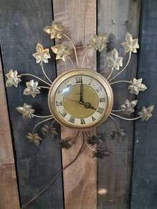 lot 41 image: Vintage Mid Modern United Clock Corp Wall Clock Working WoW