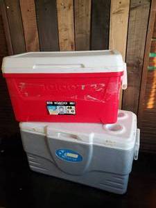 lot 54 image: 2 Large Beverage Coolers Lightly used condition