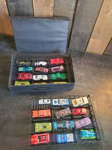 Toy Car Carrying Case with 24 Vintage Cars&nbsp;