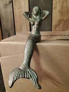 lot 100 image: Very Cool Cast Metal 10 long sitting Mermaid