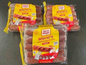 lot 82 image: Oscar Mayer Wieners Classic 3-Pack - 16 oz Each (1 lb) - Chicken, Turkey & Pork