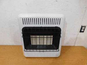 lot 73 image: Mr. Heater 20,000 BTU Vent Free Radiant Natural Gas or Propane Dual Fuel Space Heater