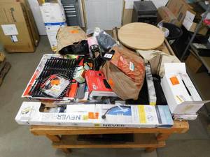 lot 144 image: Hodge Podge Lot