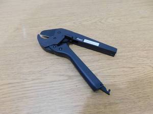 lot 174 image: Apollo 18 in. to 1-14 in. Ratcheting PVC Pipe and Tubing Cutter