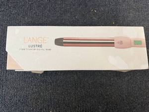 lot 12 image: LAnge 25Mm Titanium Digital Wand