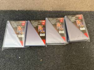 lot 20 image: 4 X 25Ct Packs Of Top Loader Card Sleeves