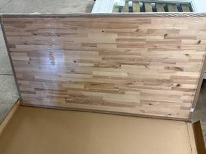 lot 44 image: 75 X 41 Butcher Block
