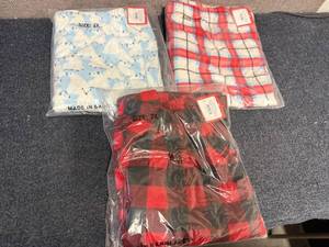 lot 65 image: 3 Pairs Of Target Pajama Pants - 2Xl