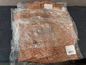 lot 76 image: 3 Free People Womens Suits - Size 4